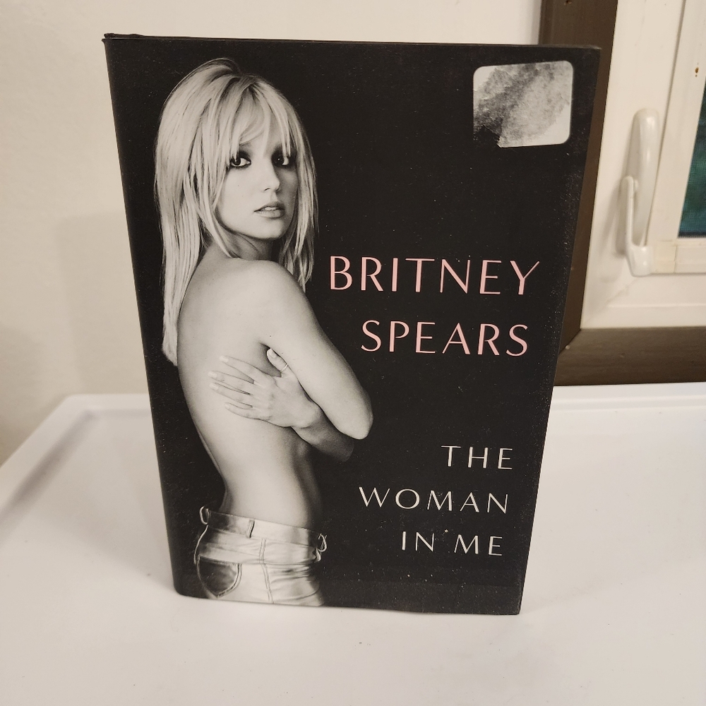 Britney Spears The Woman In Me Book